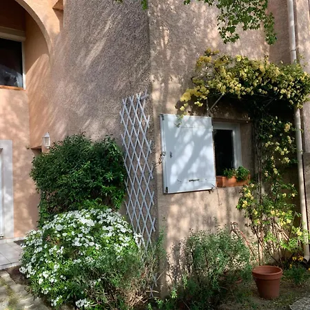 Charmante Au Calme Proche De Montpellier, Et Rivière Animaux Acceptés * Saint-Gely-du-Fesc