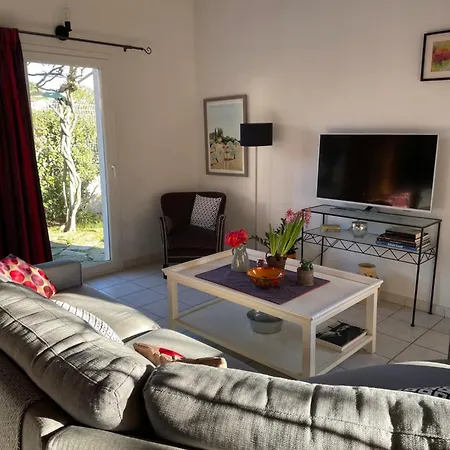 Charmante Au Calme Proche De Montpellier, Et Rivière Animaux Acceptés *