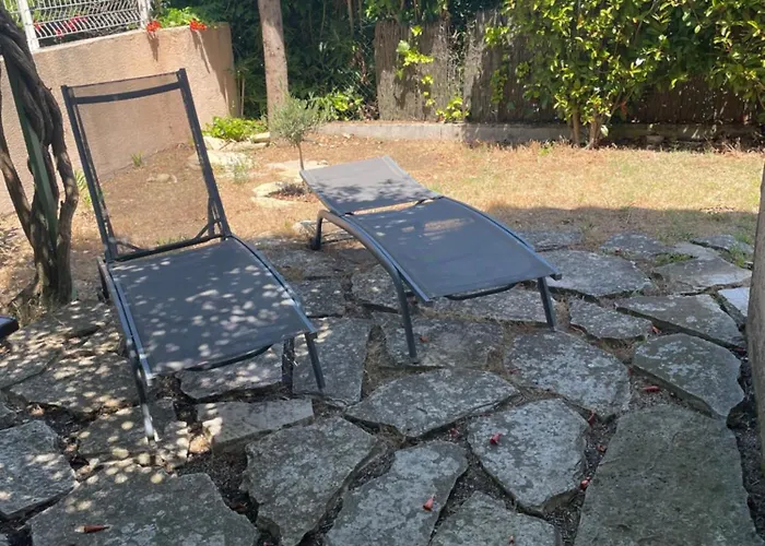 Charmante Au Calme Proche De Montpellier, Et Riviere Animaux Acceptes